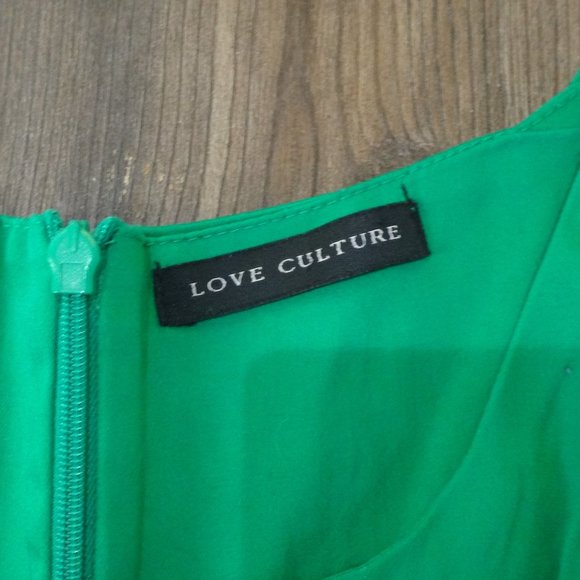 Love Culture Green Dress Medium - Picture 3 of 3